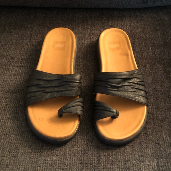 Sandals - Picture 3 of 3